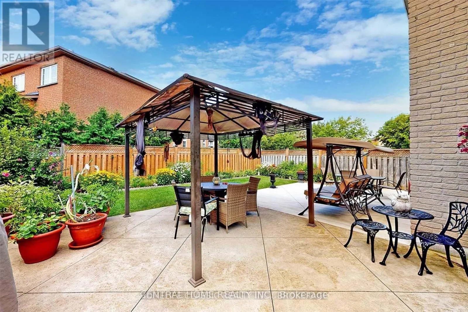 8 RAINTREE CRESCENT