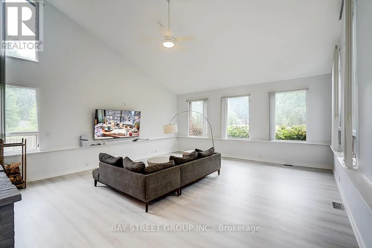 8 WATERBEND DRIVE