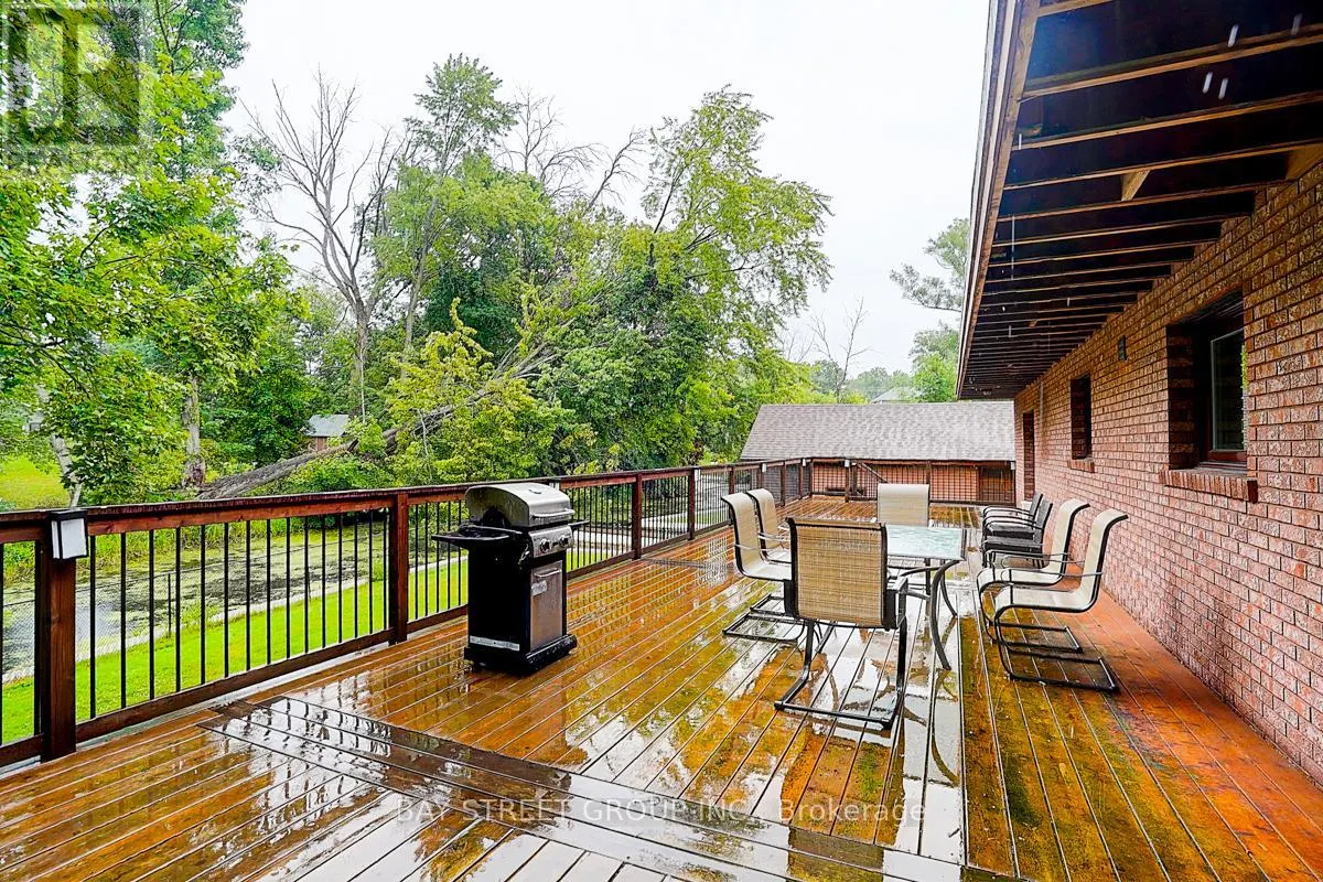 8 WATERBEND DRIVE