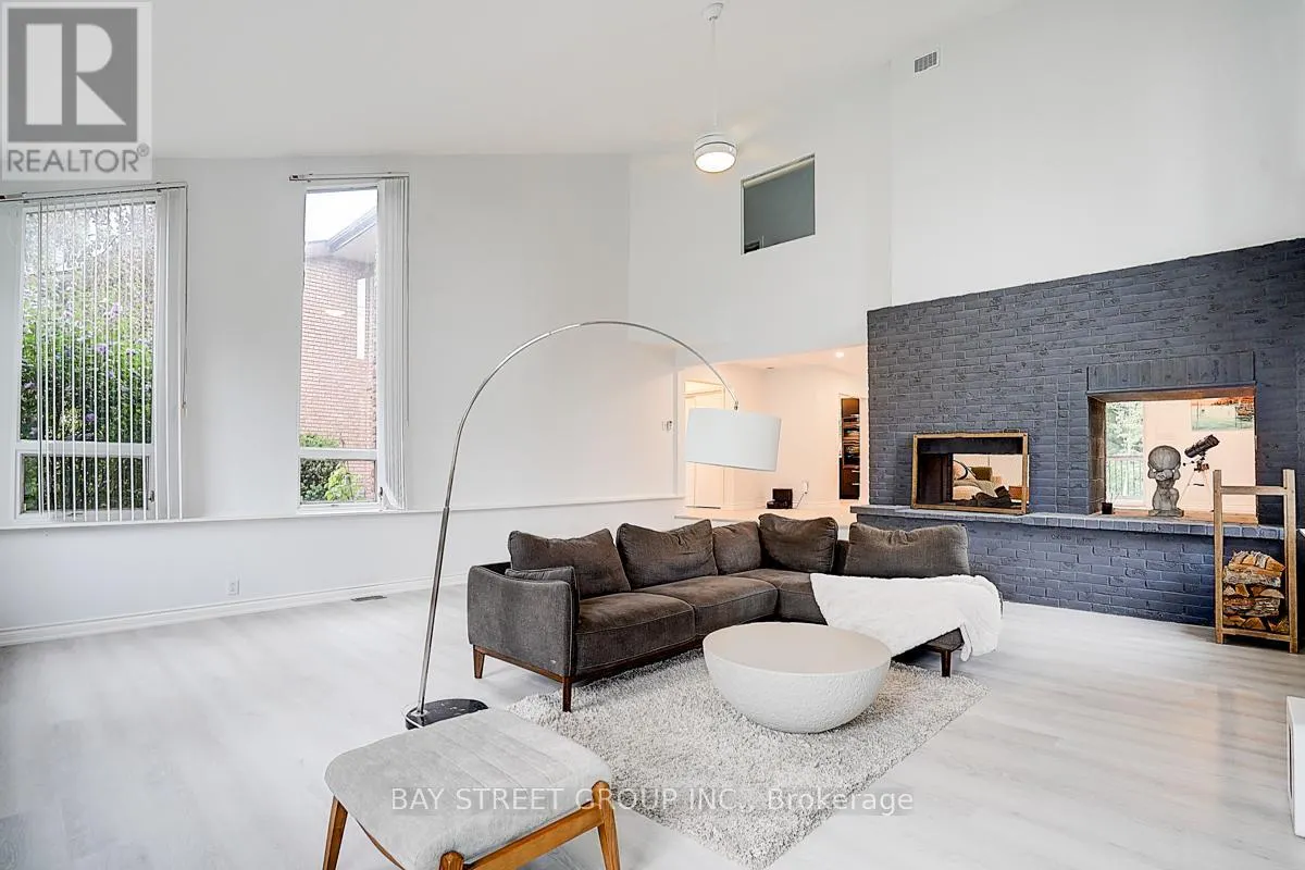 8 WATERBEND DRIVE