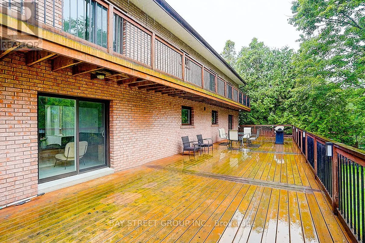8 WATERBEND DRIVE