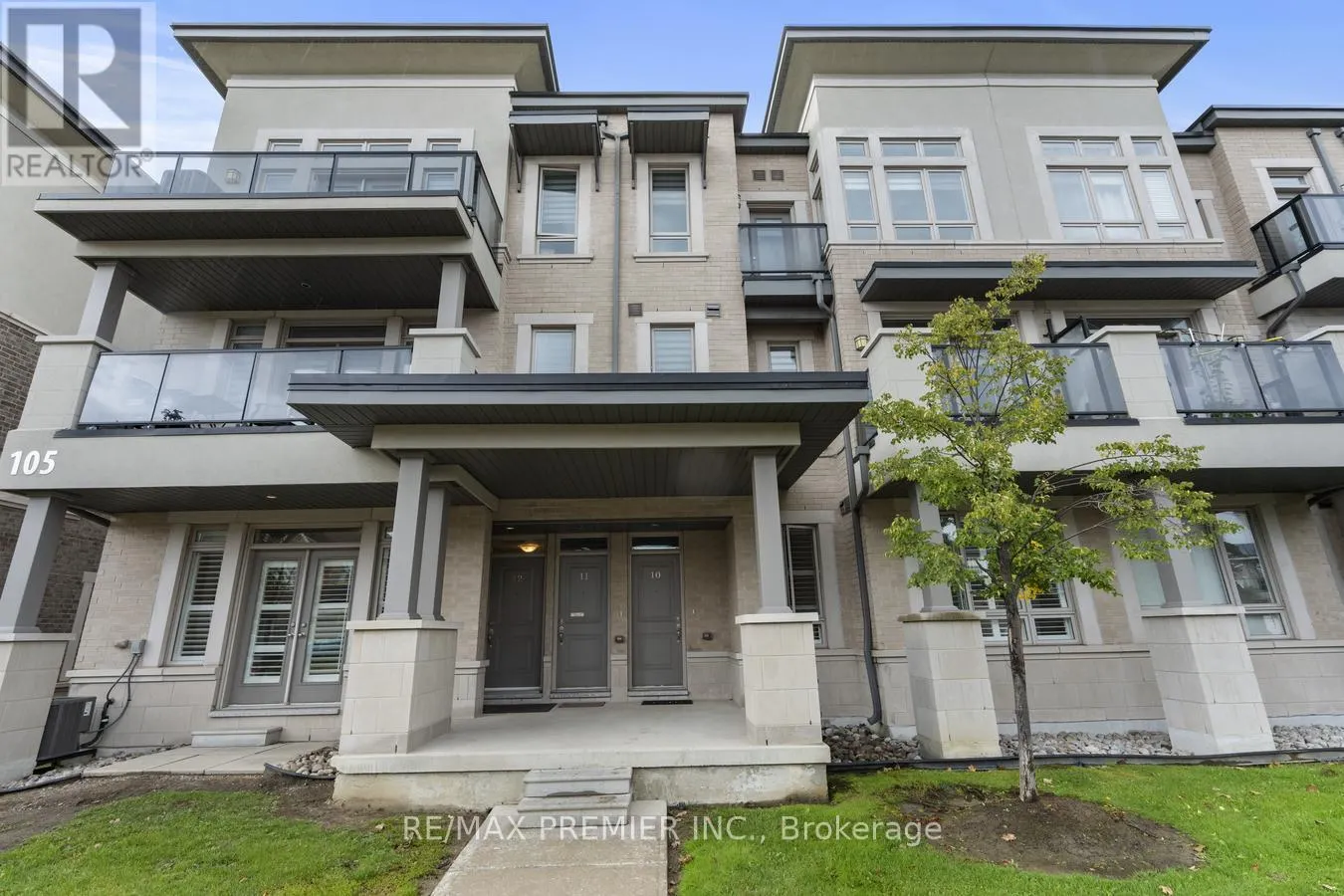 10 - 105 KAYLA CRESCENT