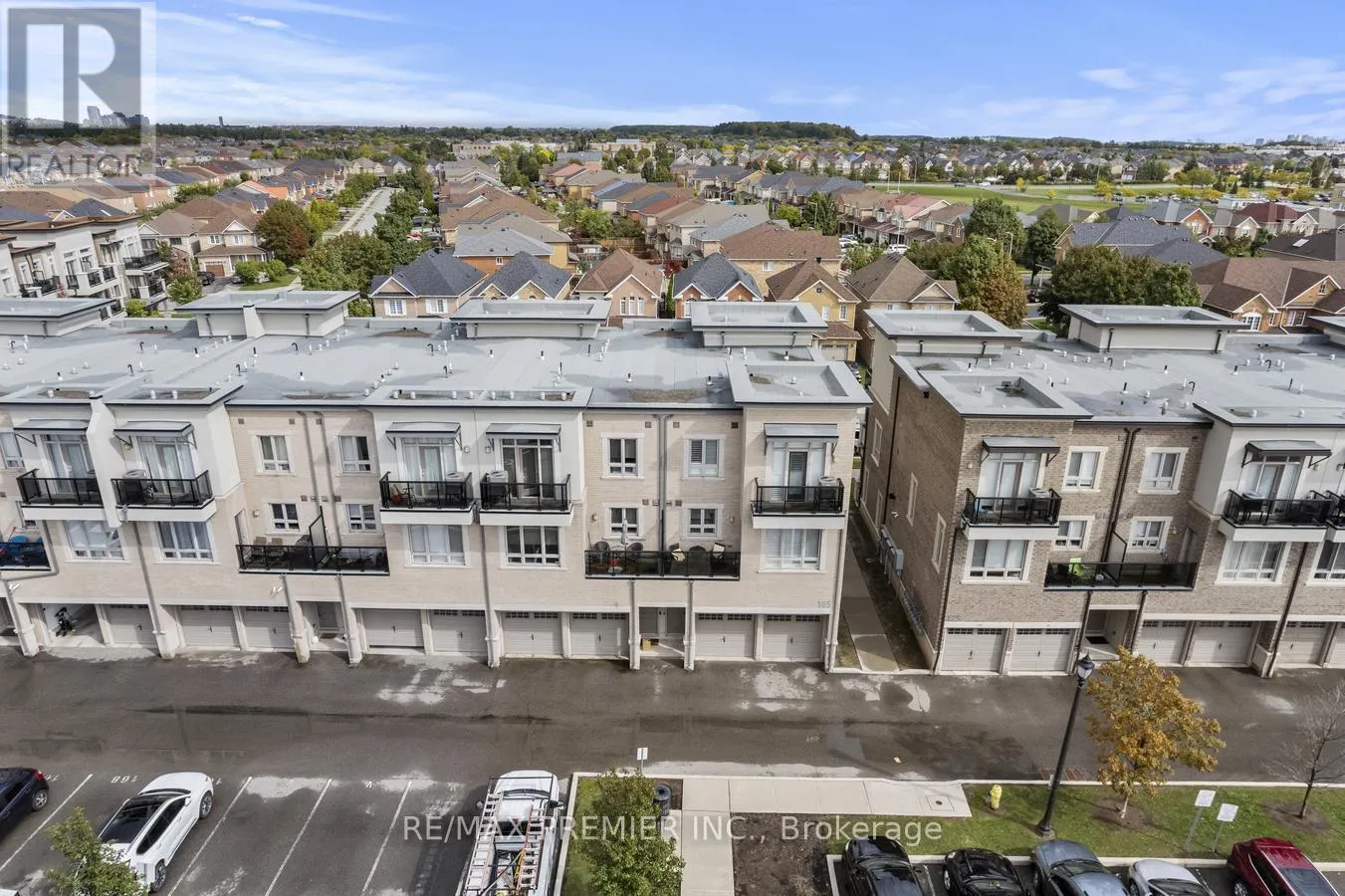 10 - 105 KAYLA CRESCENT