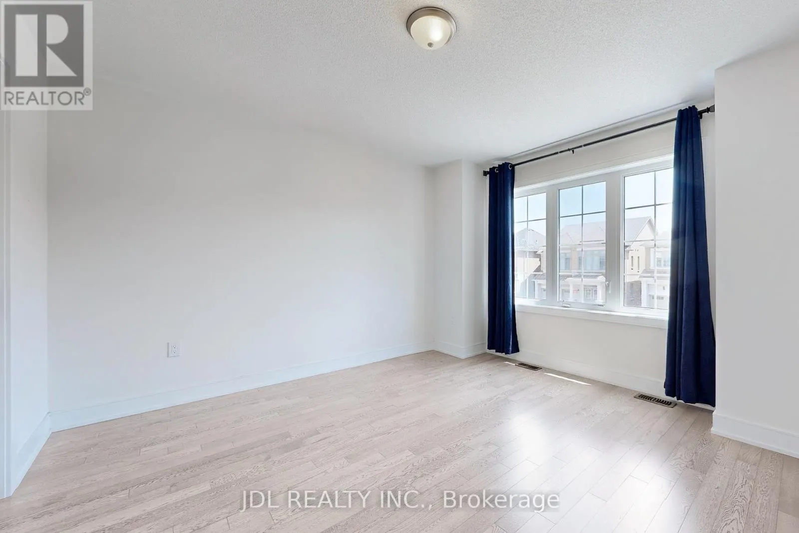 143 KENNETH ROGERS CRESCENT