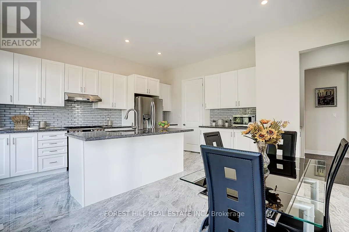 21 DOROTHY CAINE CRESCENT