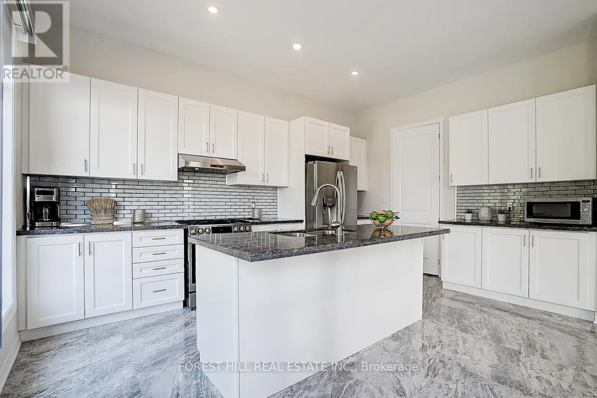 21 DOROTHY CAINE CRESCENT