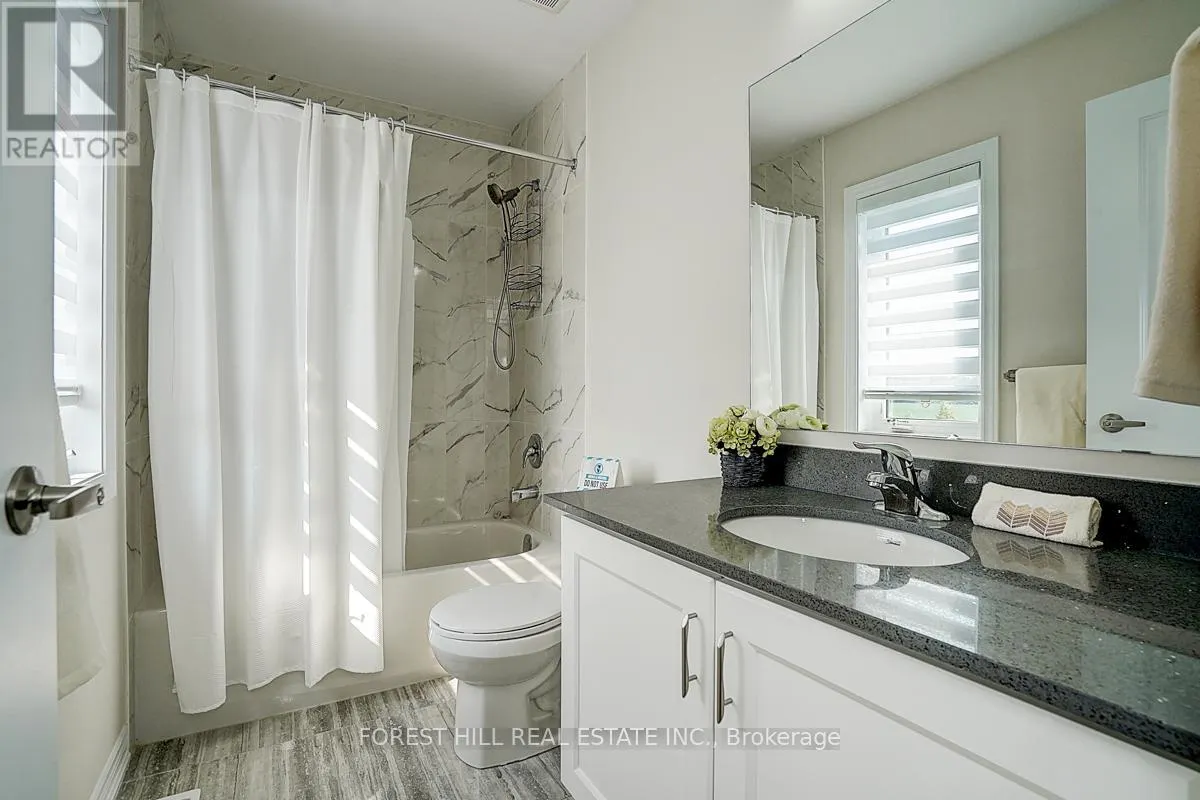 21 DOROTHY CAINE CRESCENT
