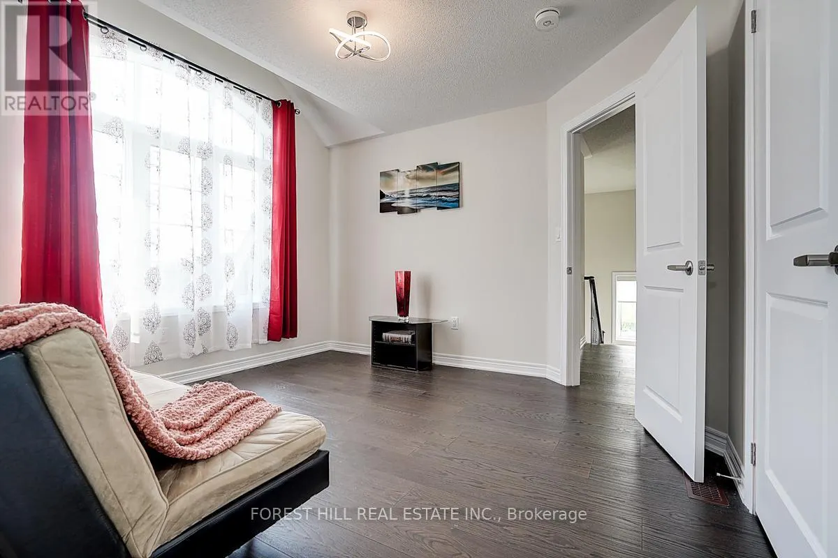 21 DOROTHY CAINE CRESCENT
