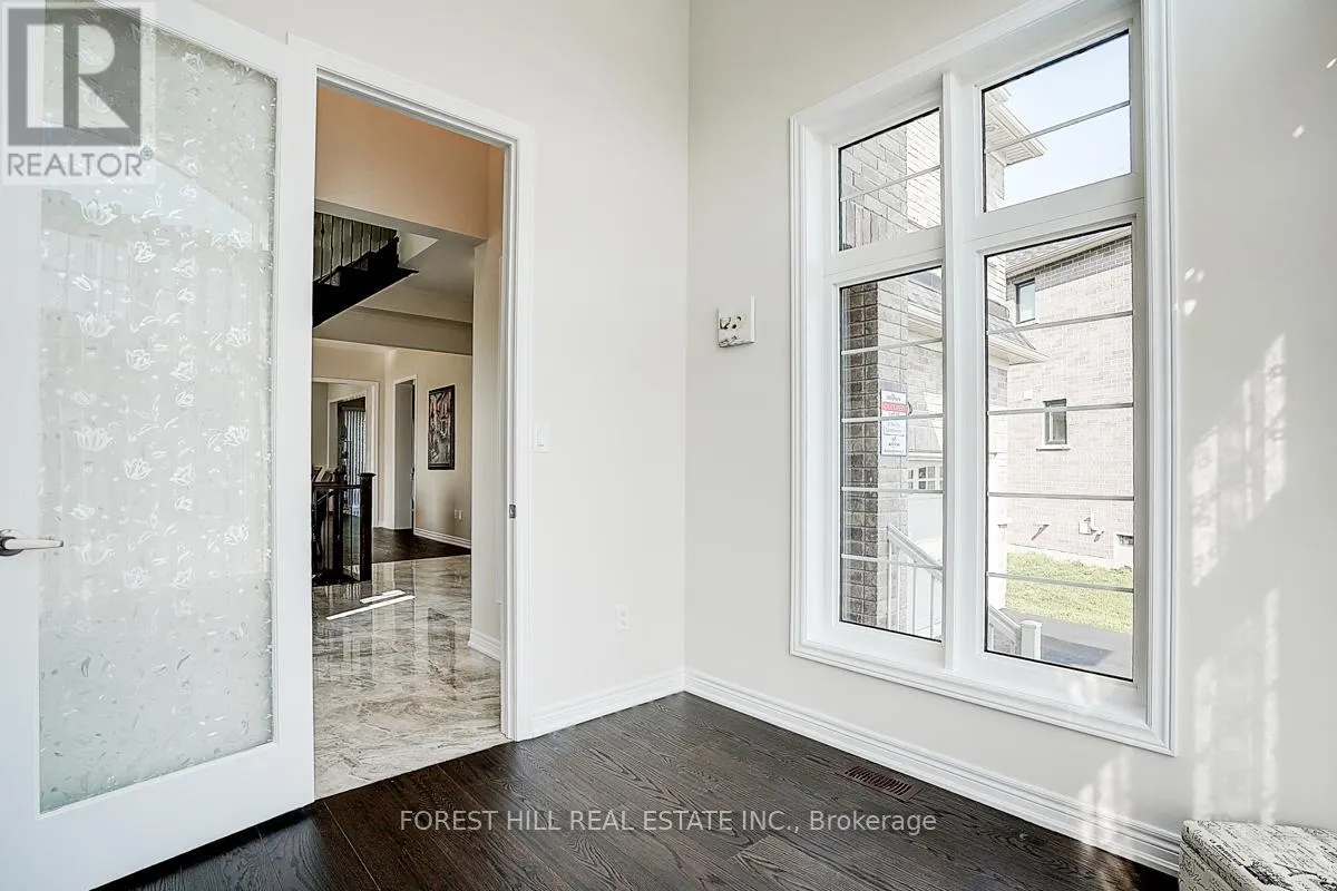 21 DOROTHY CAINE CRESCENT