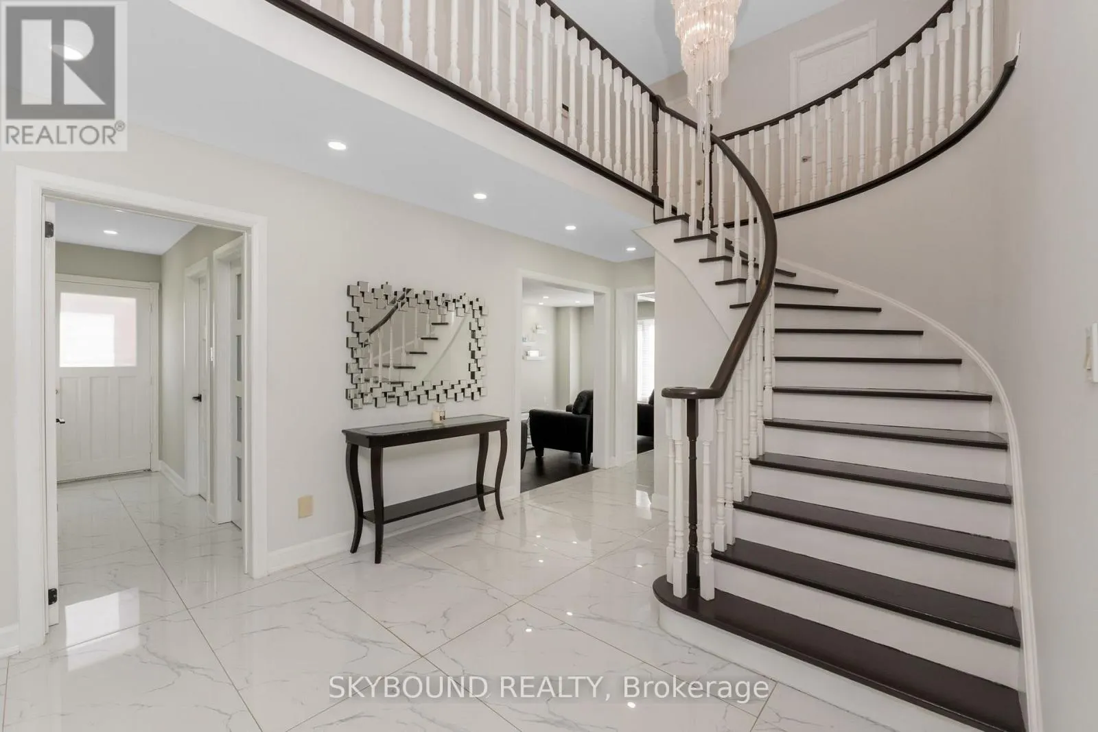 108 ZINNIA PLACE