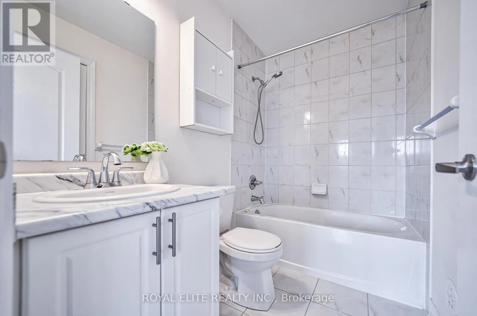 2 - 331 WILLIAM FORSTER ROAD