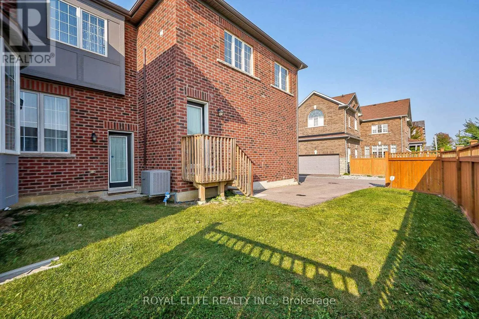 2 - 331 WILLIAM FORSTER ROAD