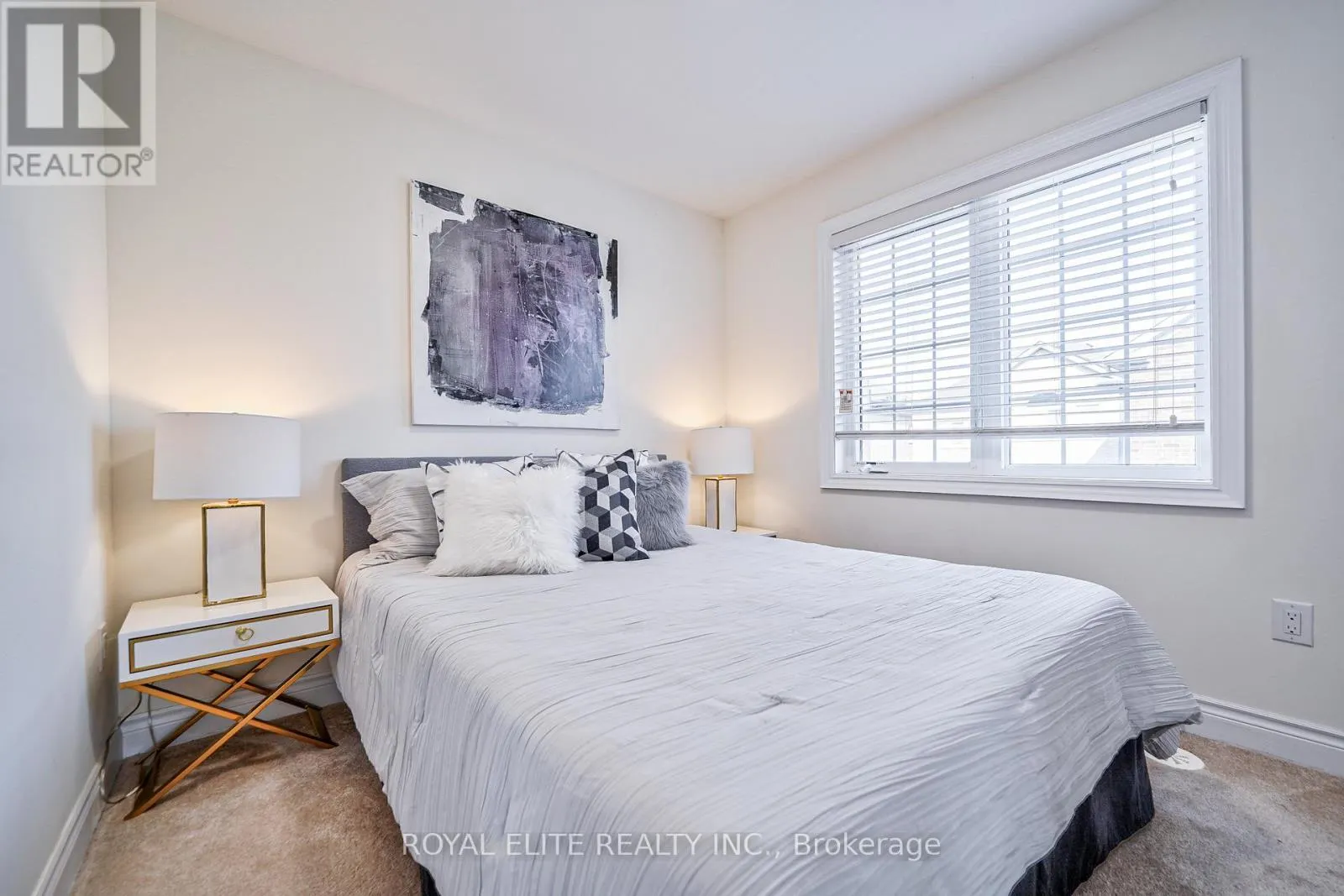 2 - 331 WILLIAM FORSTER ROAD