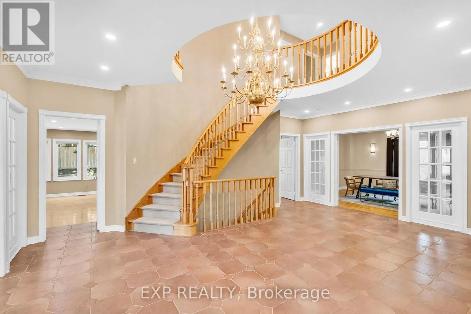 959 LOCKWOOD CIRCLE