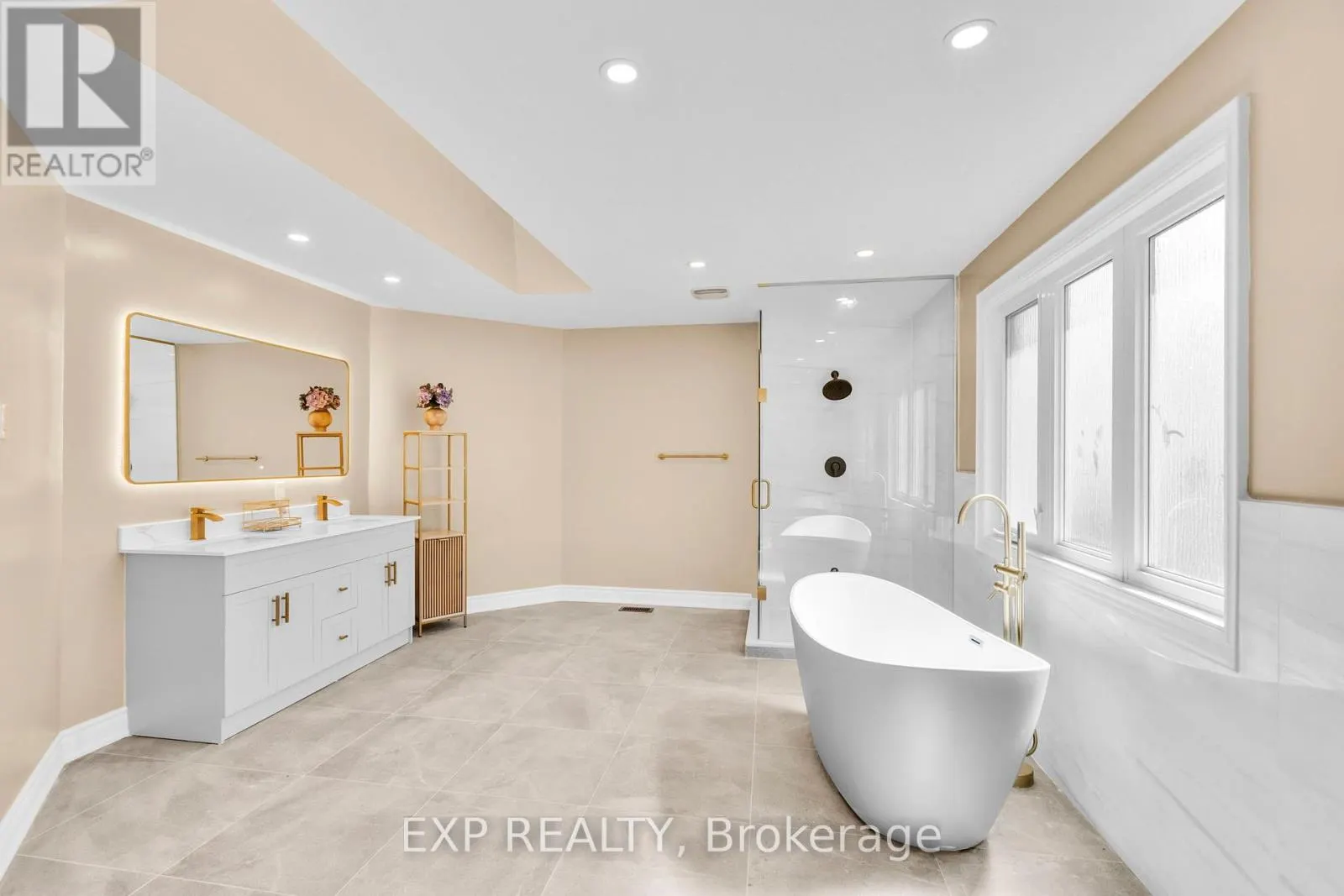 959 LOCKWOOD CIRCLE