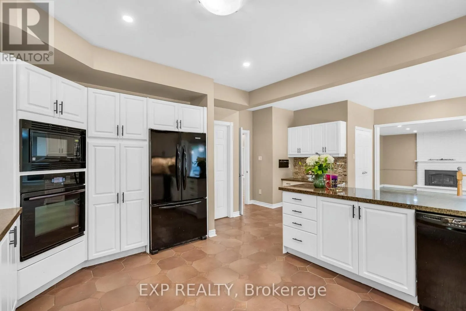 959 LOCKWOOD CIRCLE