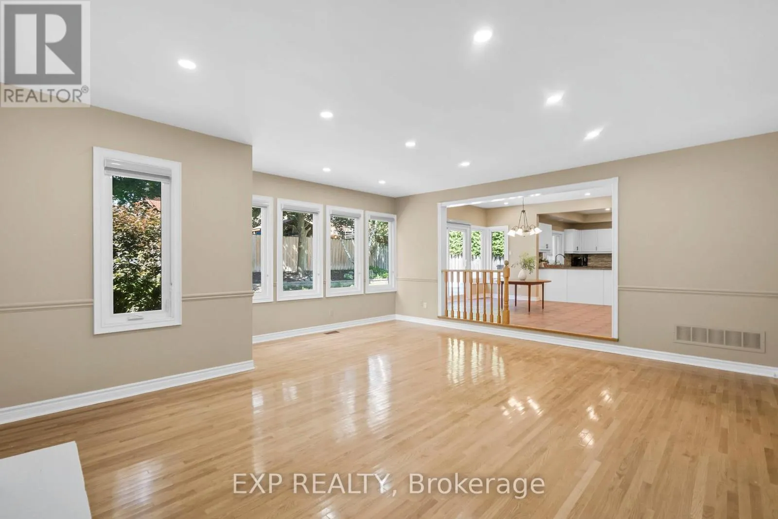 959 LOCKWOOD CIRCLE