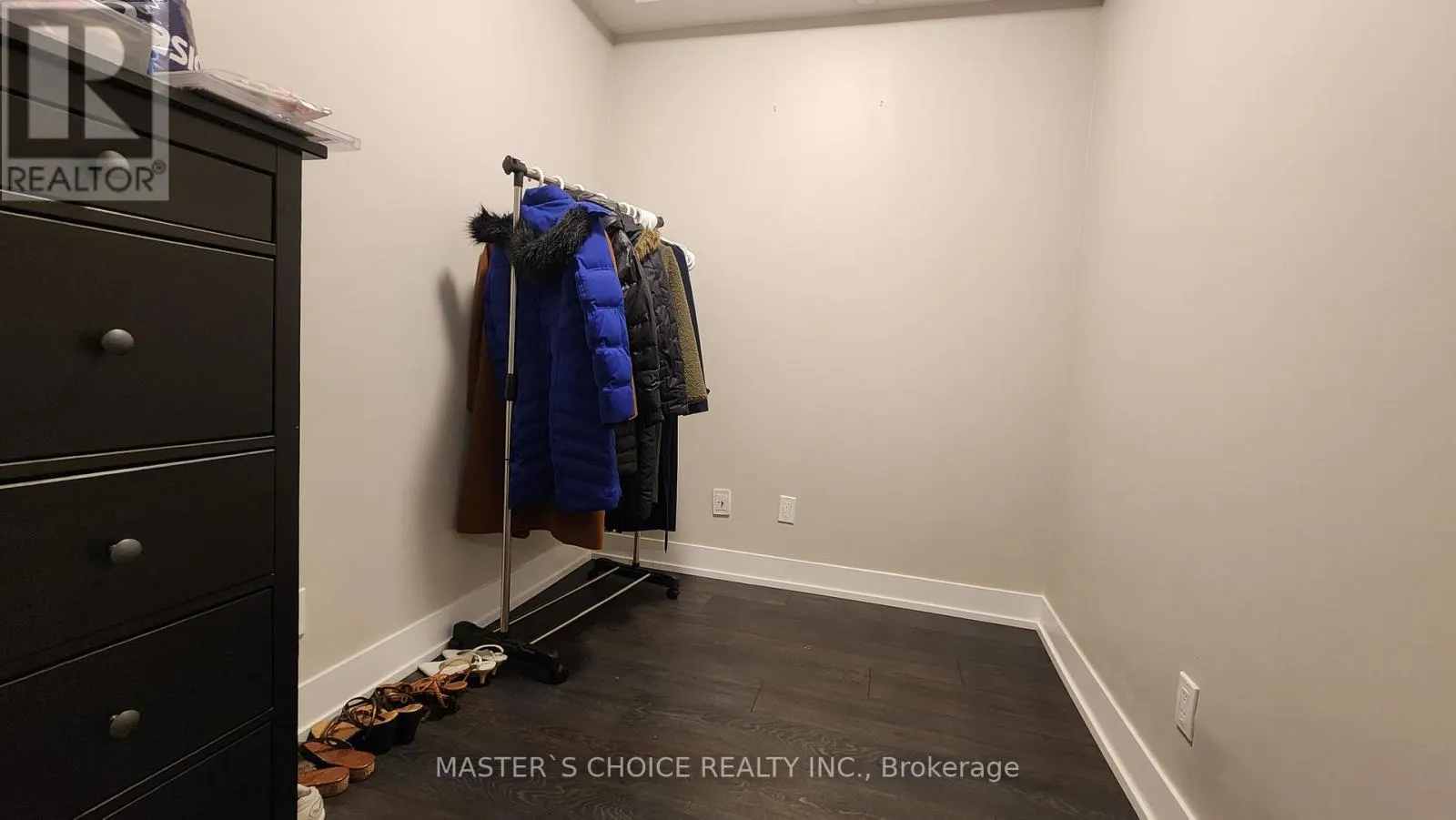 920 - 9471 YONGE STREET