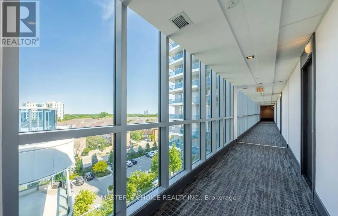 920 - 9471 YONGE STREET