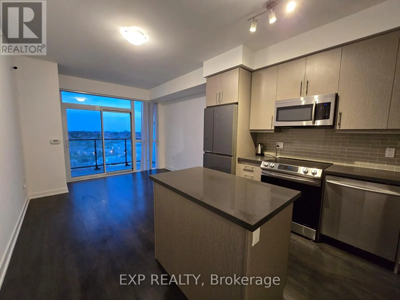 1005 - 75 ONEIDA CRESCENT