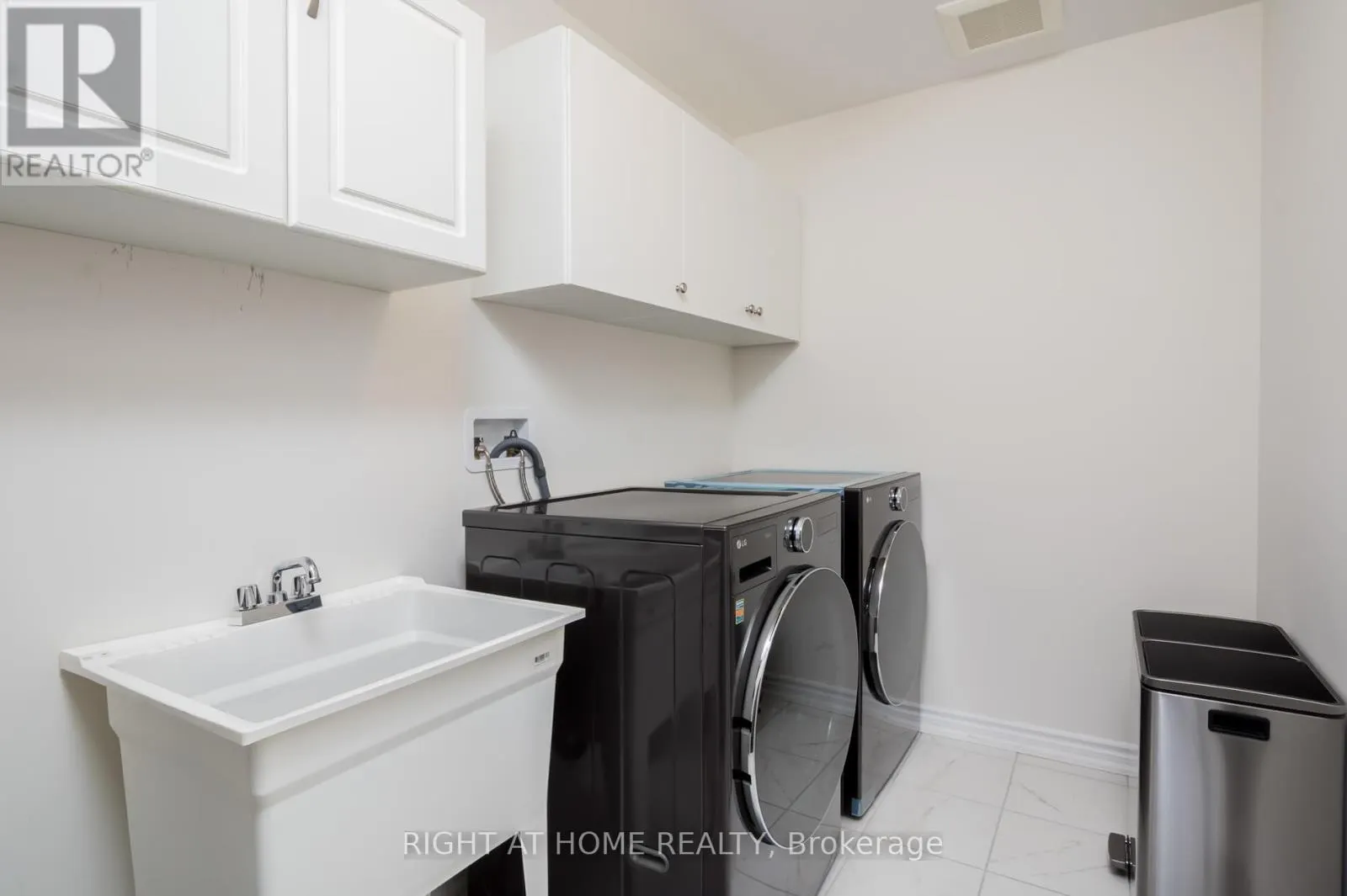 2191 GRAINGER LOOP