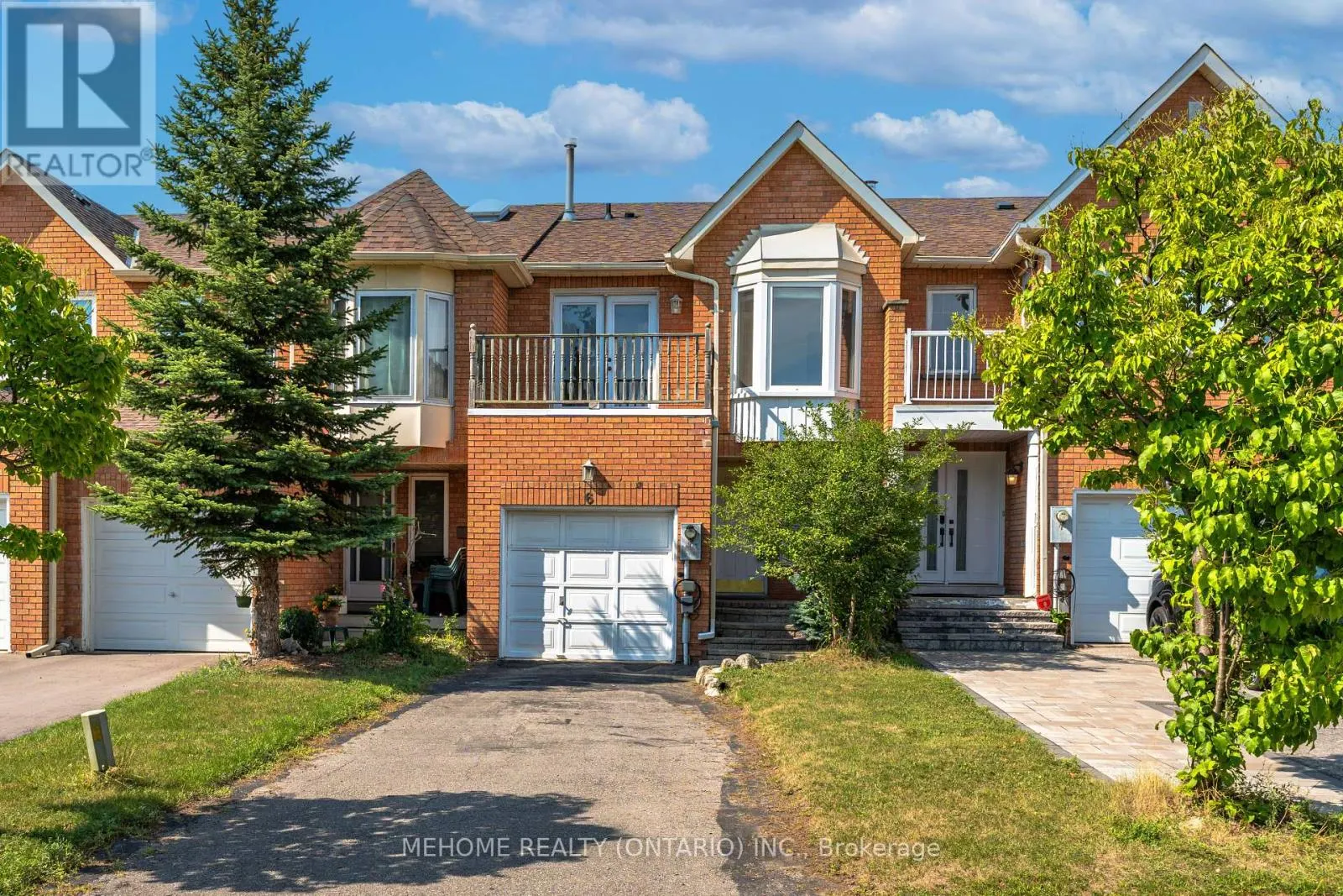 6 THAMES COURT