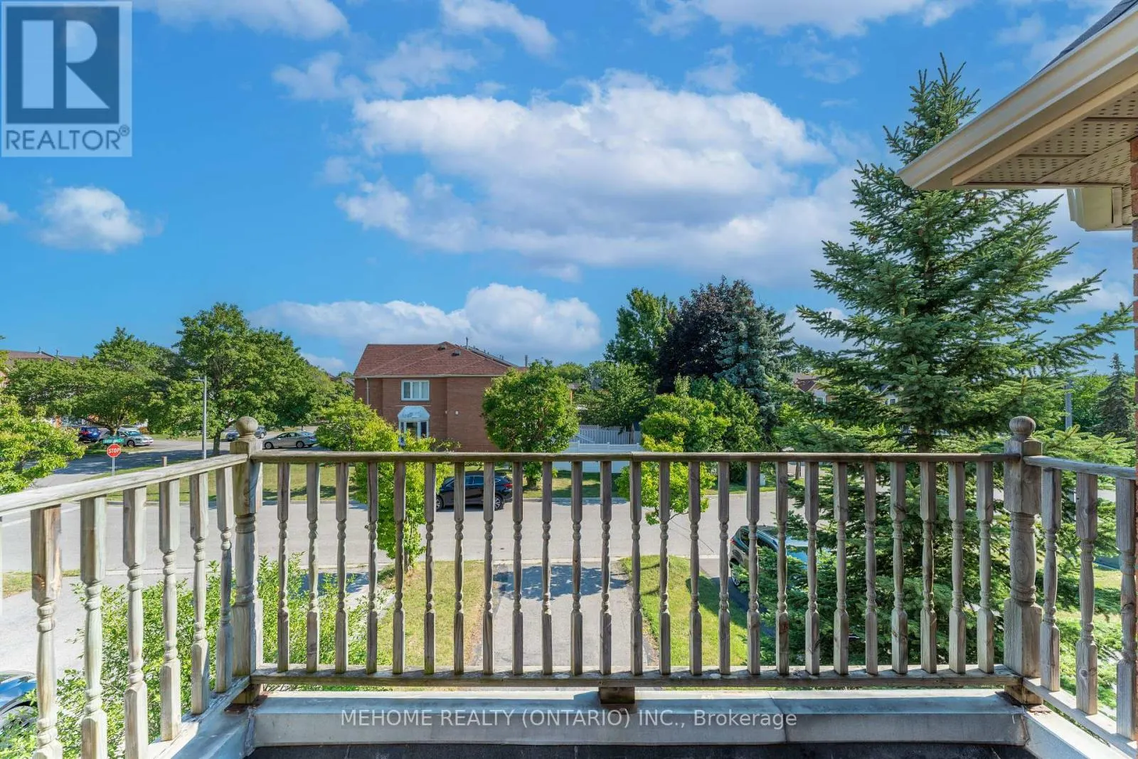 6 THAMES COURT