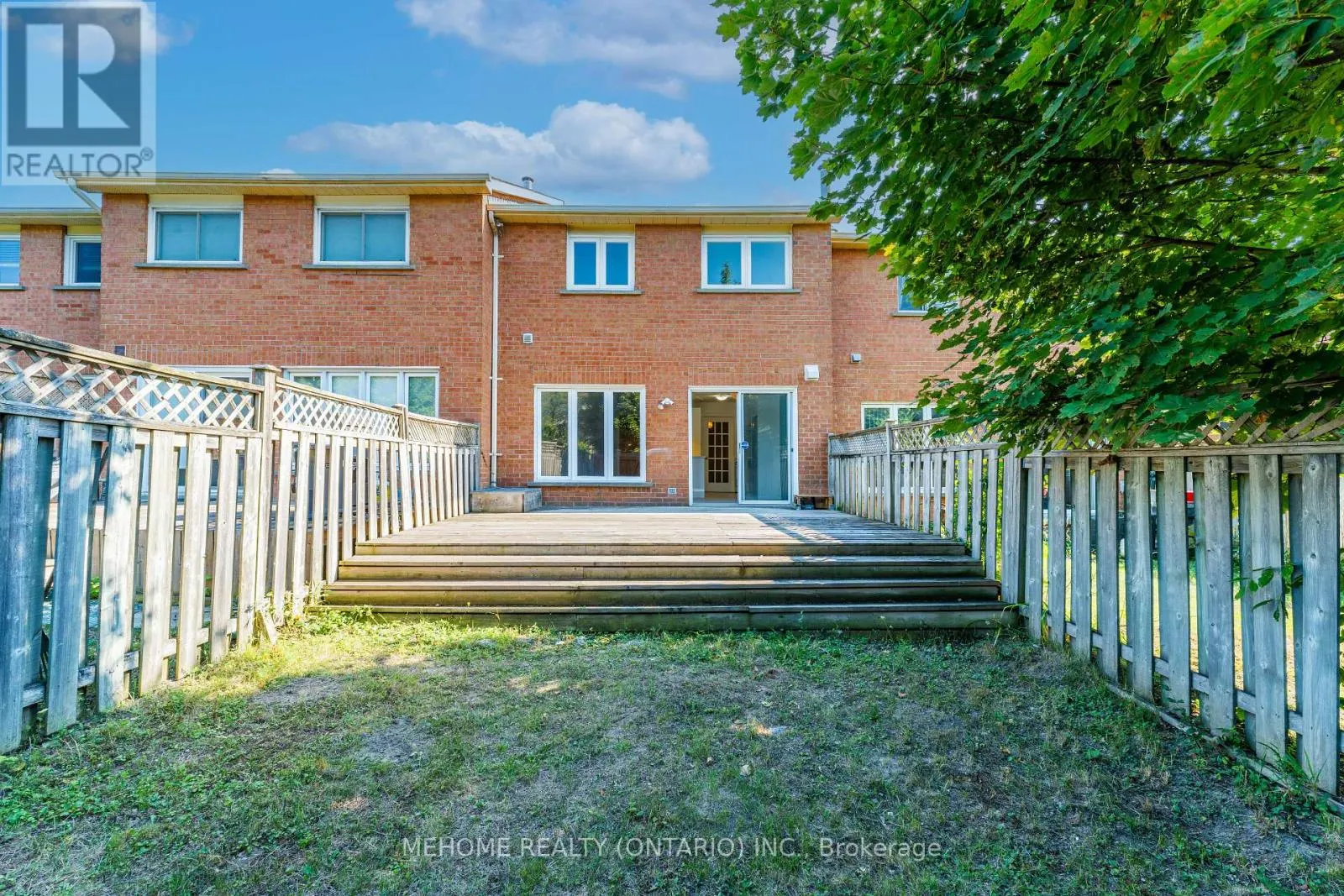 6 THAMES COURT
