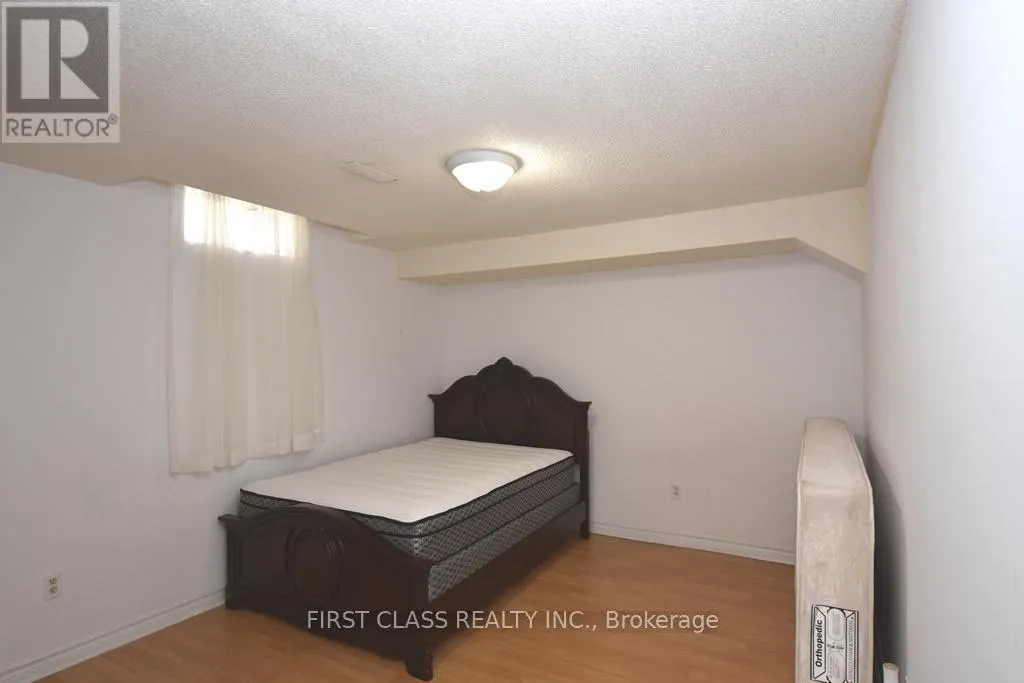 BSMT - 3 HALDER CRESCENT