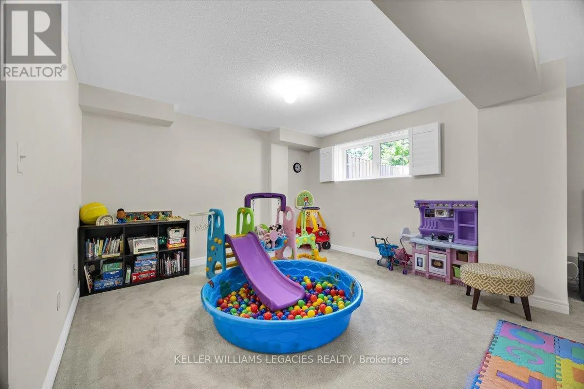 208 GREENWOOD ROAD