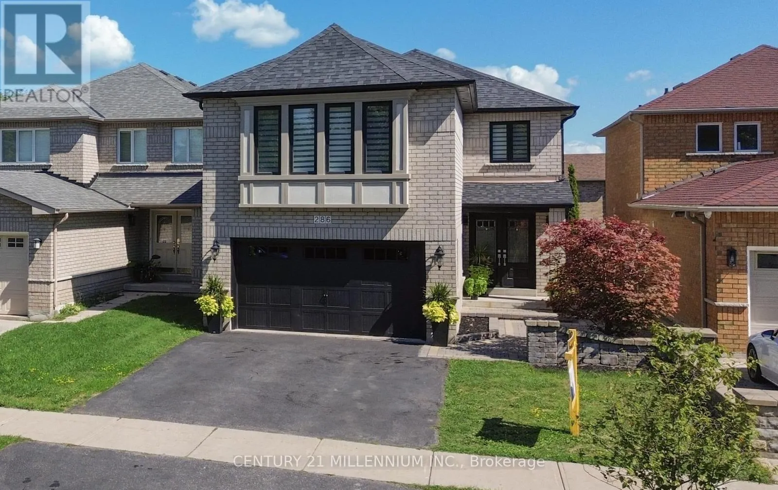 286 ROYALPARK WAY