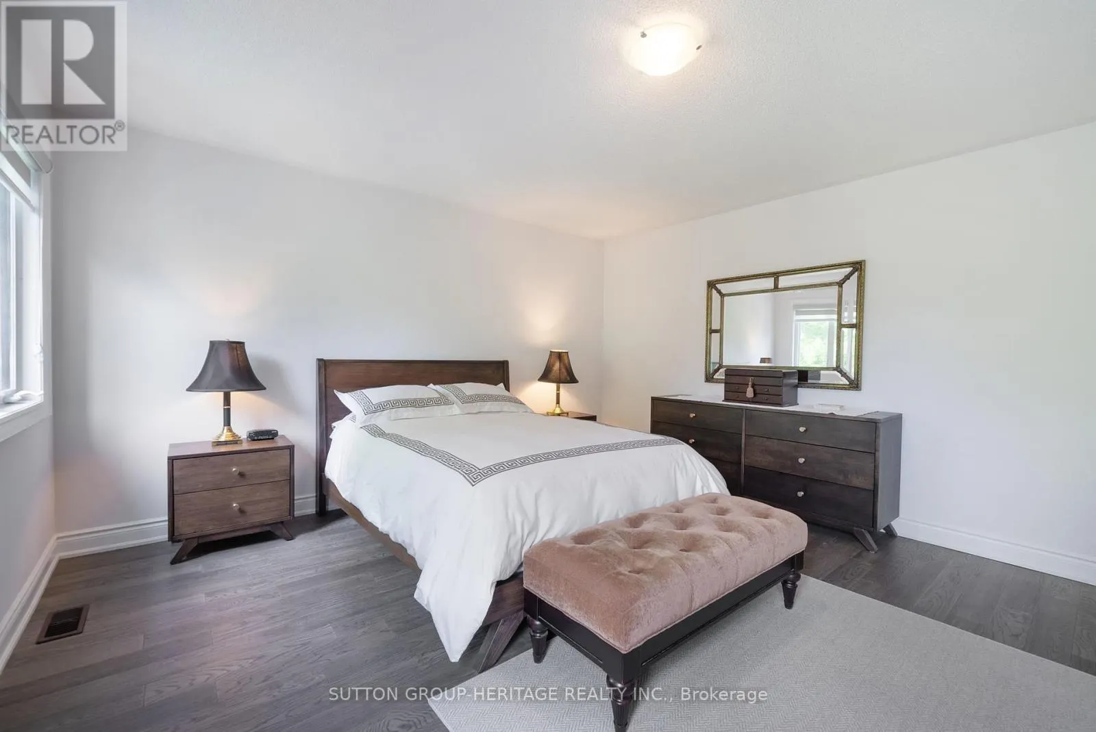 54 ROBB THOMPSON ROAD