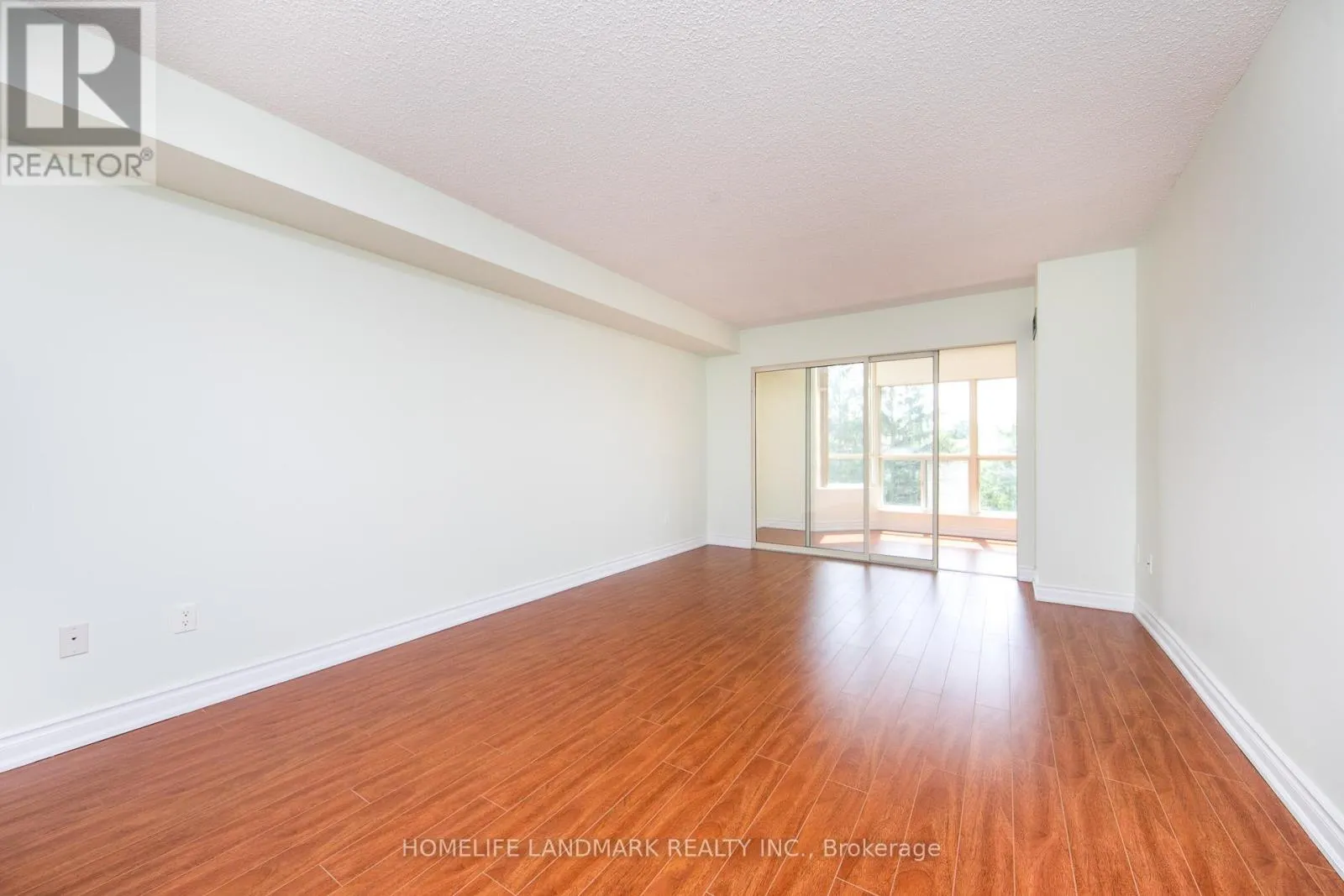 #302 - 175 CEDAR AVENUE