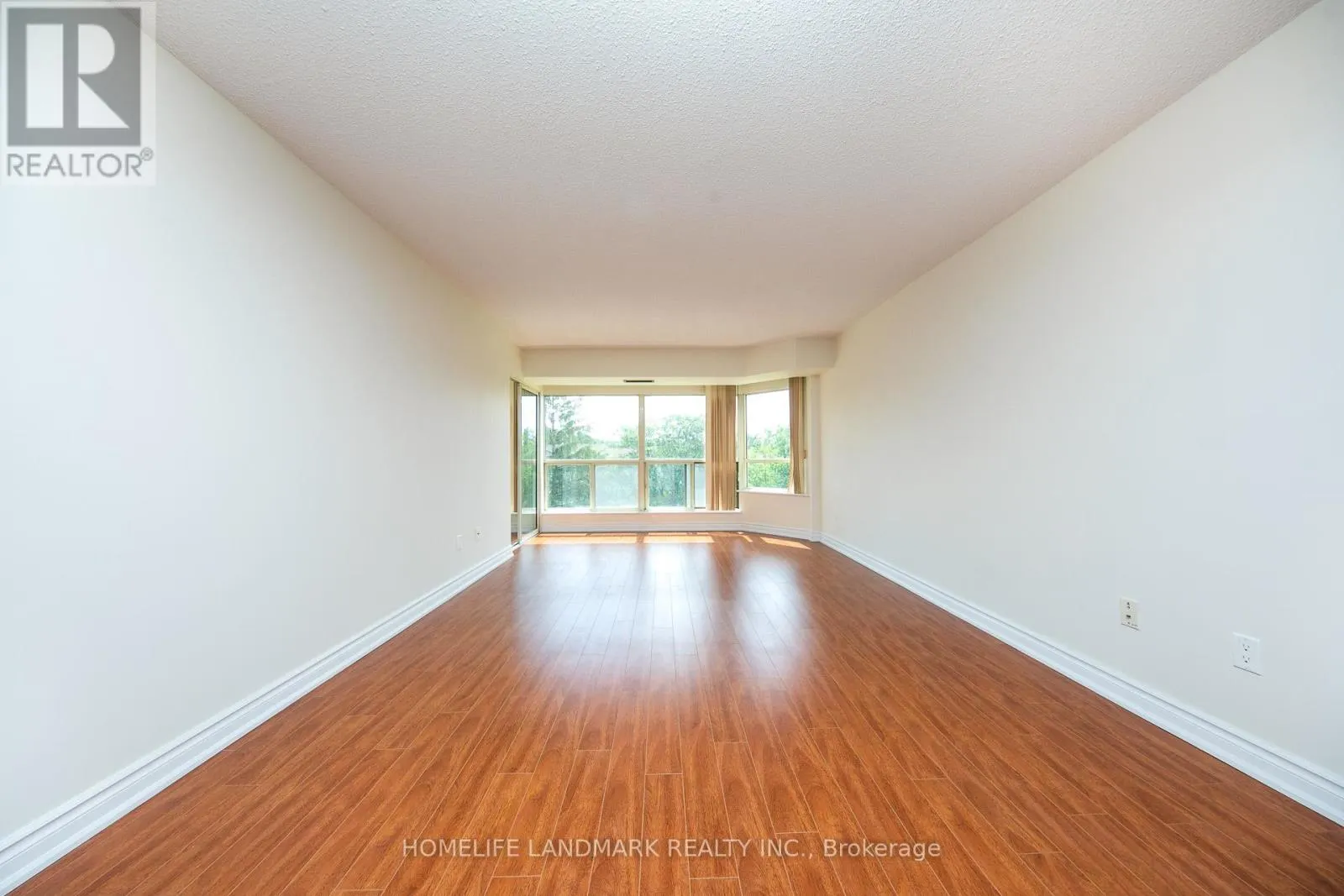 #302 - 175 CEDAR AVENUE