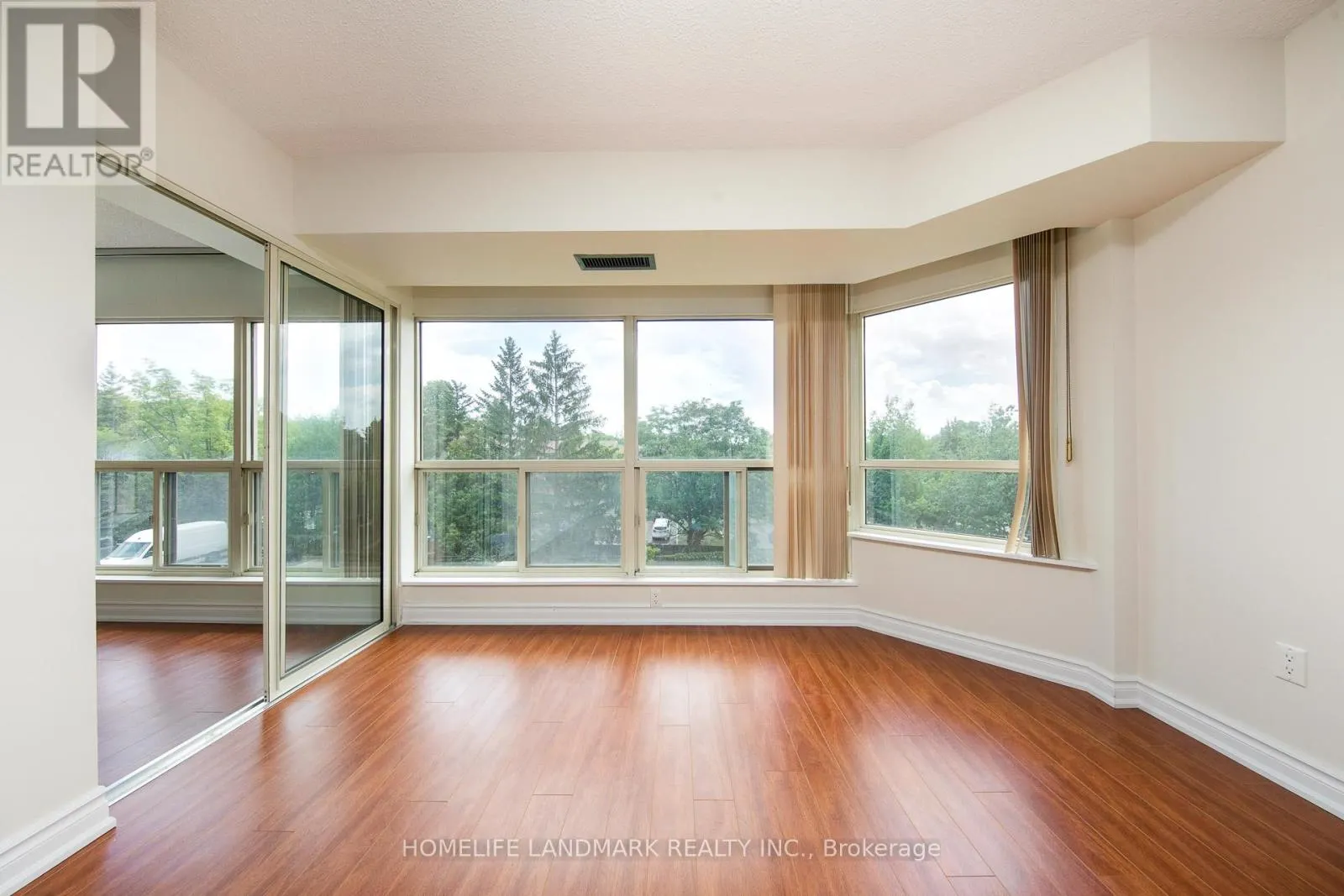 #302 - 175 CEDAR AVENUE