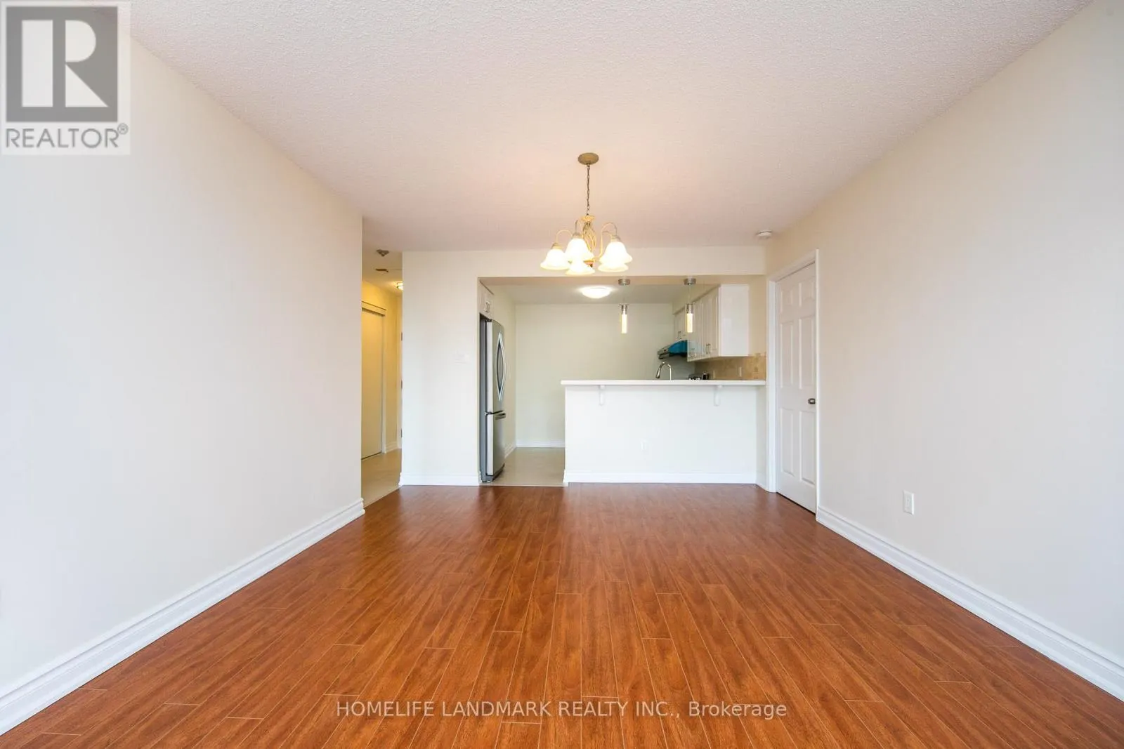 #302 - 175 CEDAR AVENUE