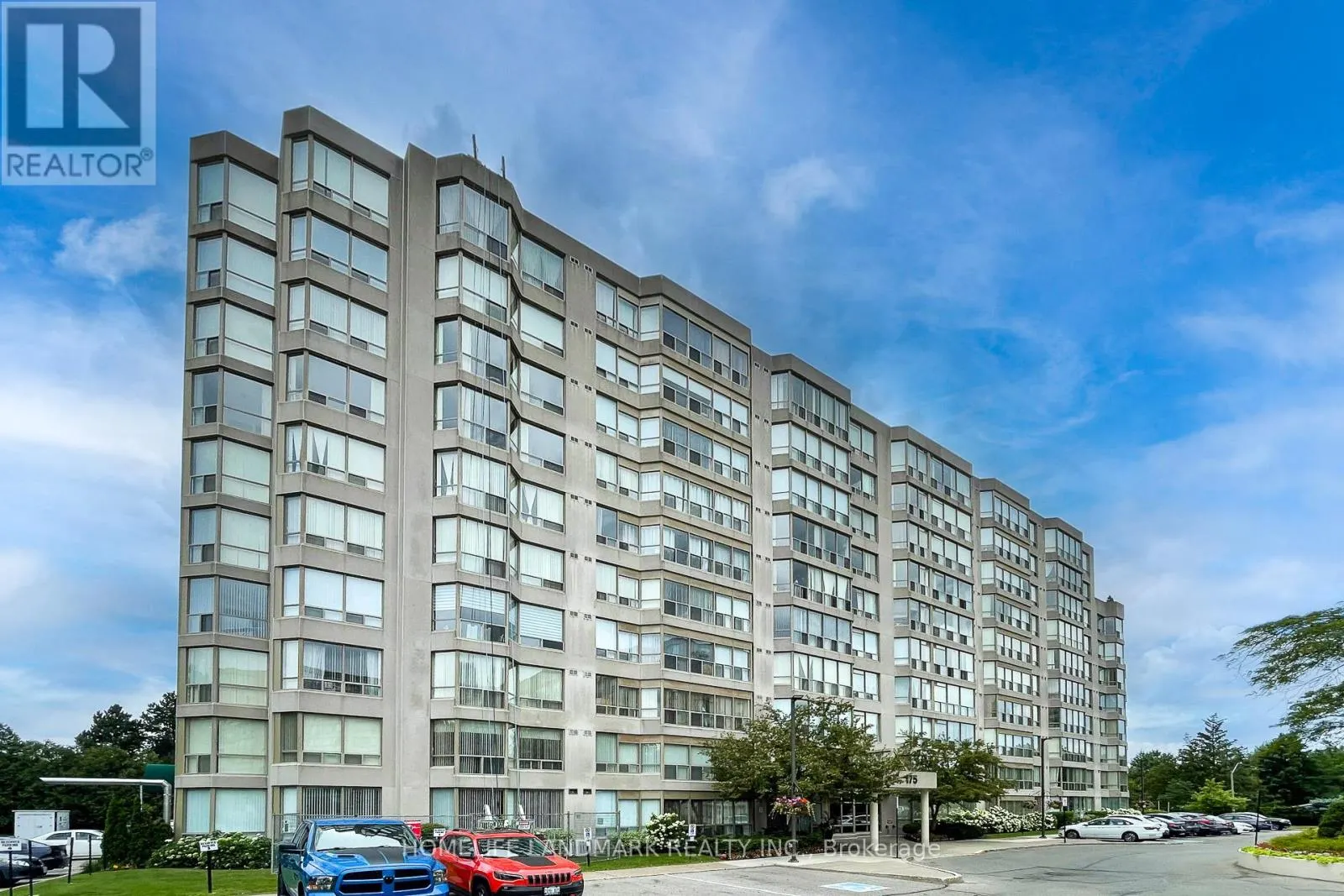 #302 - 175 CEDAR AVENUE