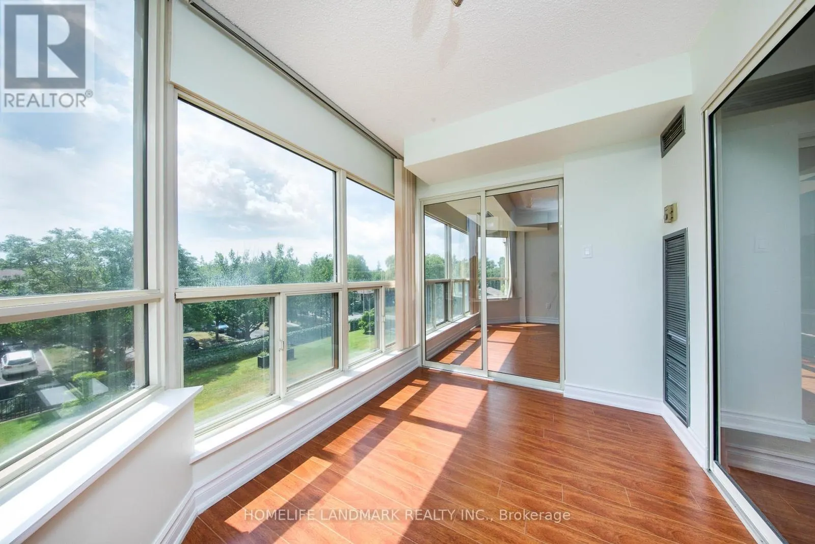#302 - 175 CEDAR AVENUE