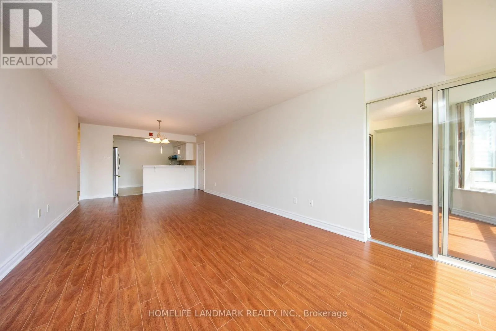 #302 - 175 CEDAR AVENUE