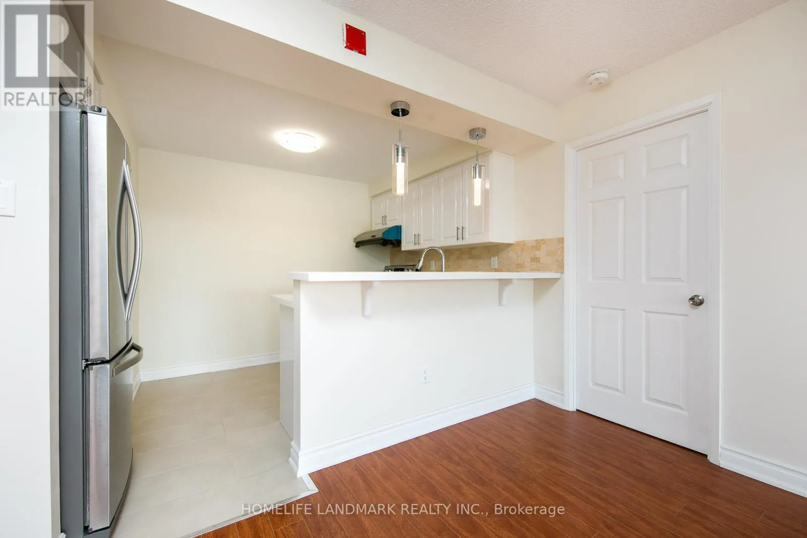 #302 - 175 CEDAR AVENUE