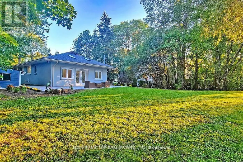 FRONT - 59 HEMINGWAY CRESCENT