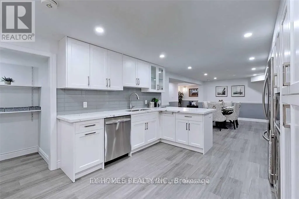 FRONT - 59 HEMINGWAY CRESCENT