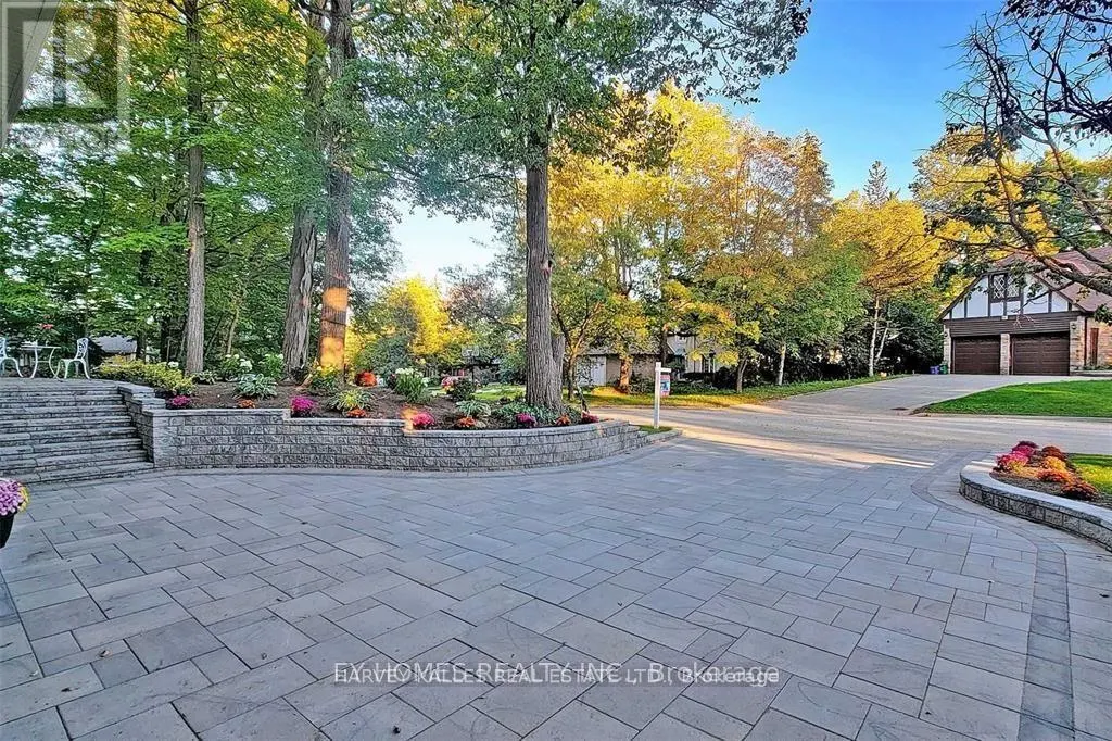 FRONT - 59 HEMINGWAY CRESCENT