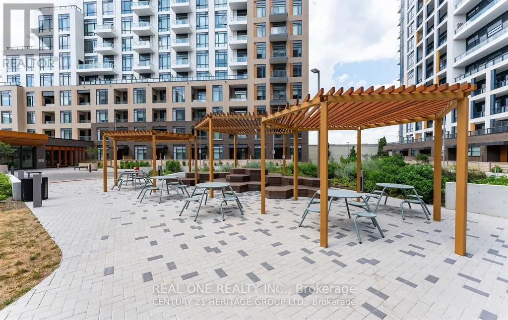 1326 - 7950 BATHURST STREET