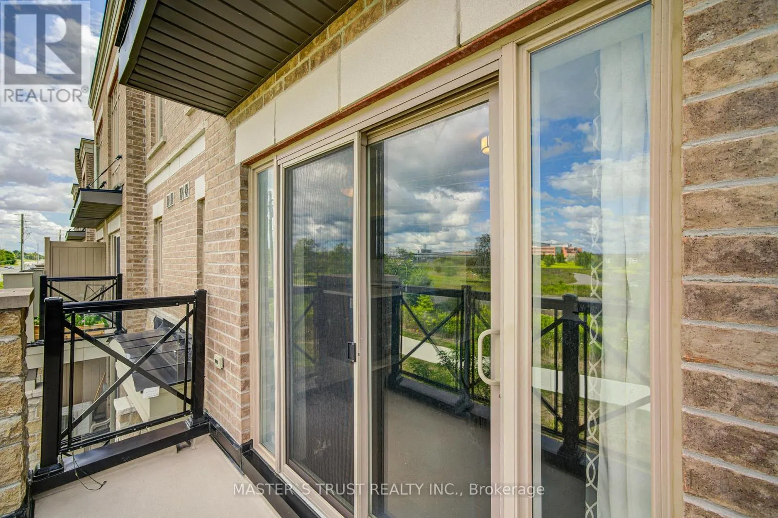507 - 30 DUNSHEATH WAY