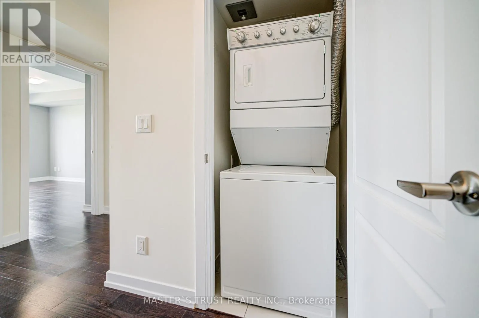 507 - 30 DUNSHEATH WAY