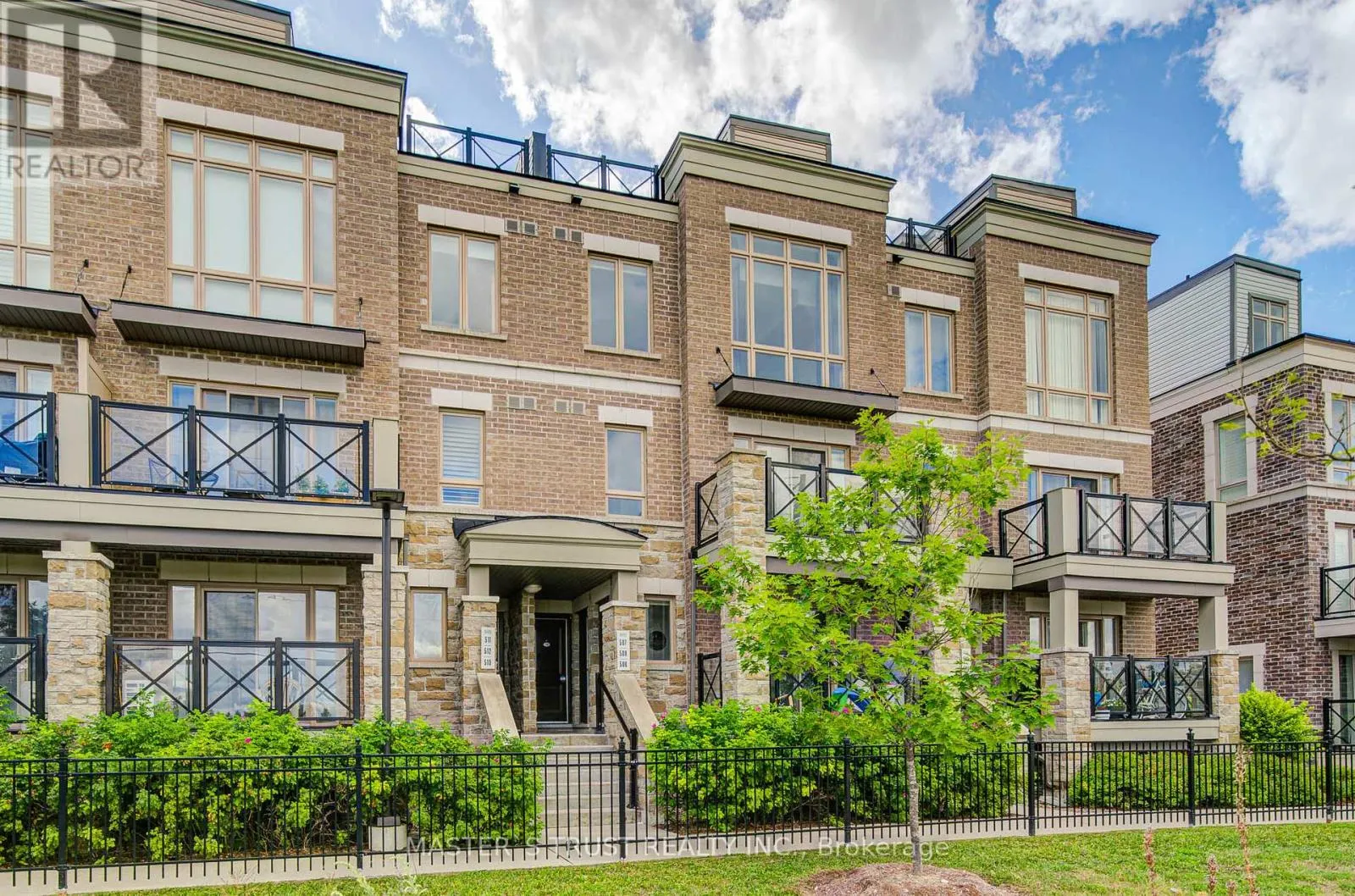 507 - 30 DUNSHEATH WAY