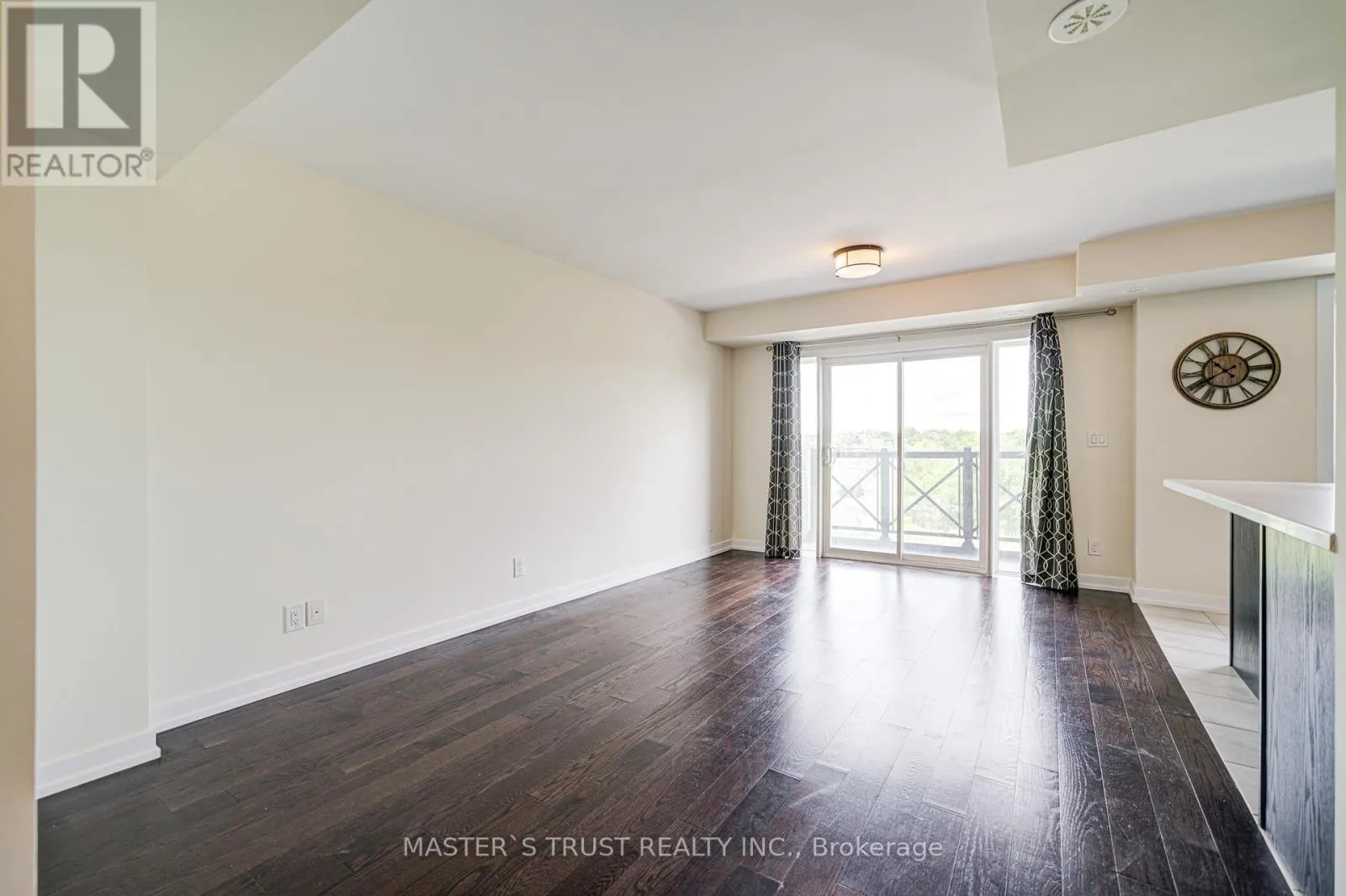 507 - 30 DUNSHEATH WAY