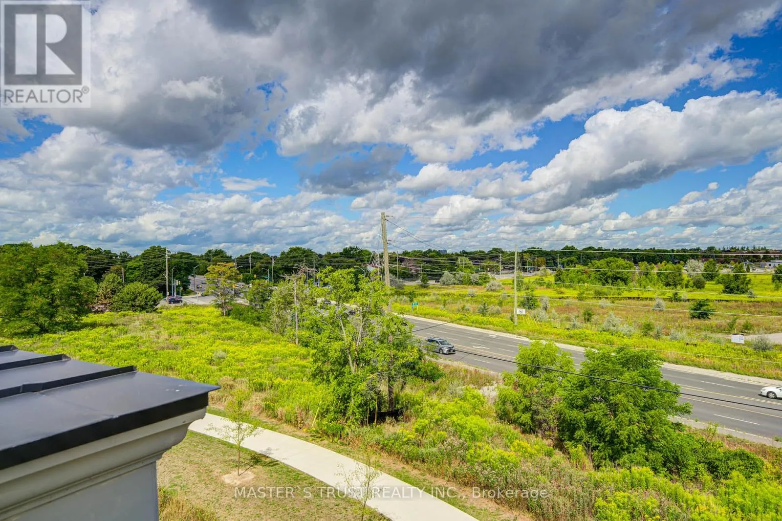 UNIT 507 - 30 DUNSHEATH WAY