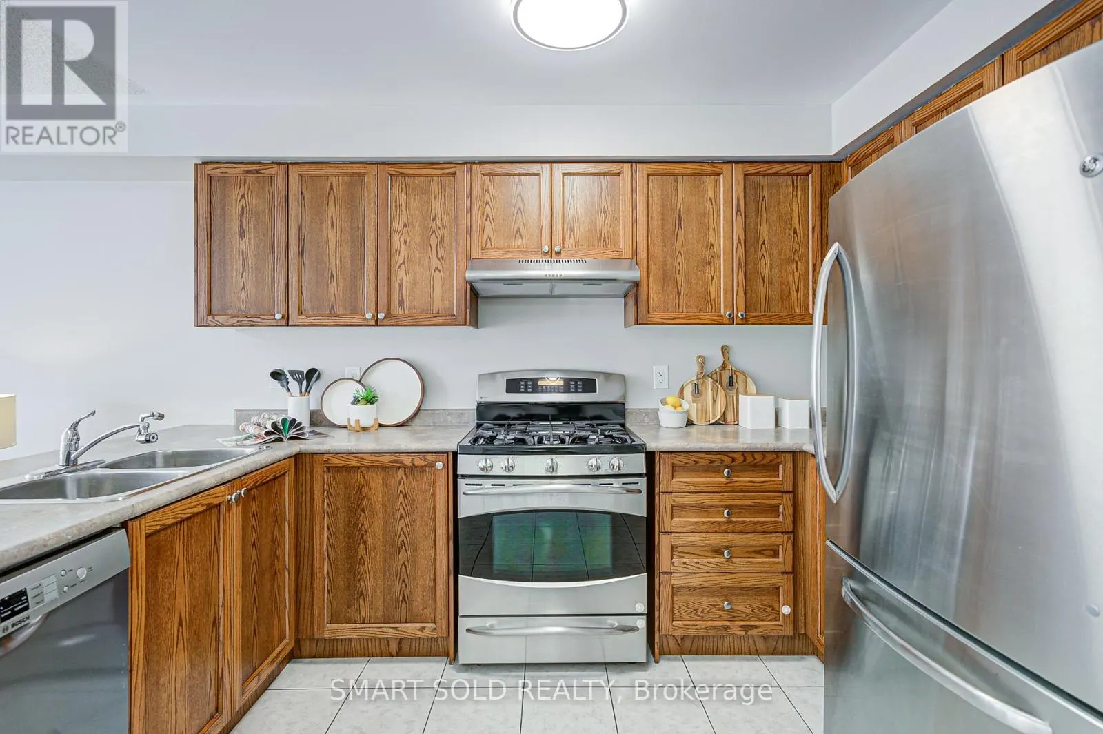 19 MUSCADEL ROAD